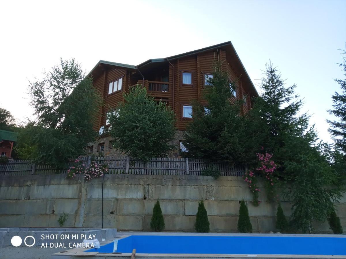 Крокус Мія Hotel Slavske Buitenkant foto